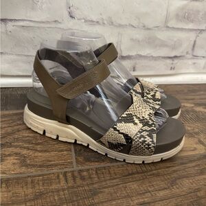 Cole Haan Size‎ 7.5B Roccia Zero Grand Platform Comfort Shoe Sandal W10537